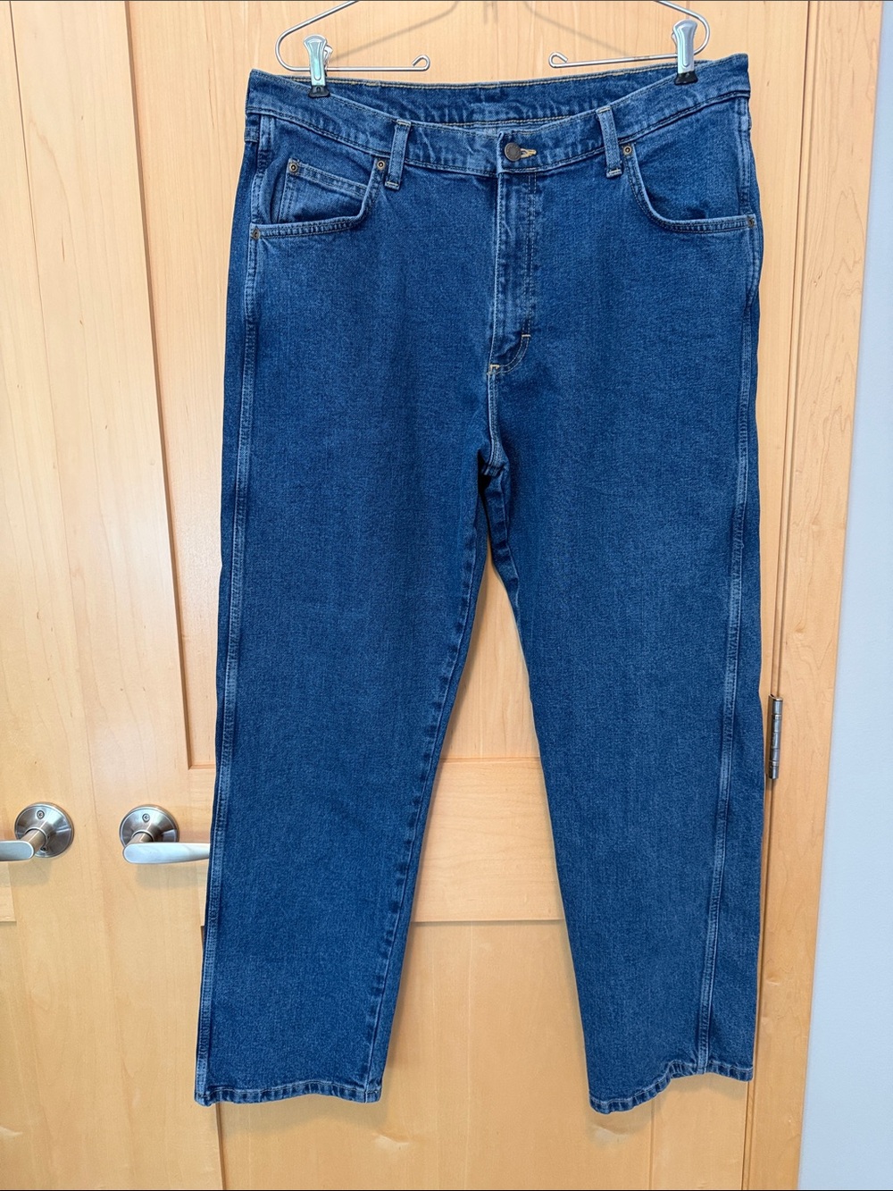 Wrangler Men's Dark Blue Classic Straight Jeans